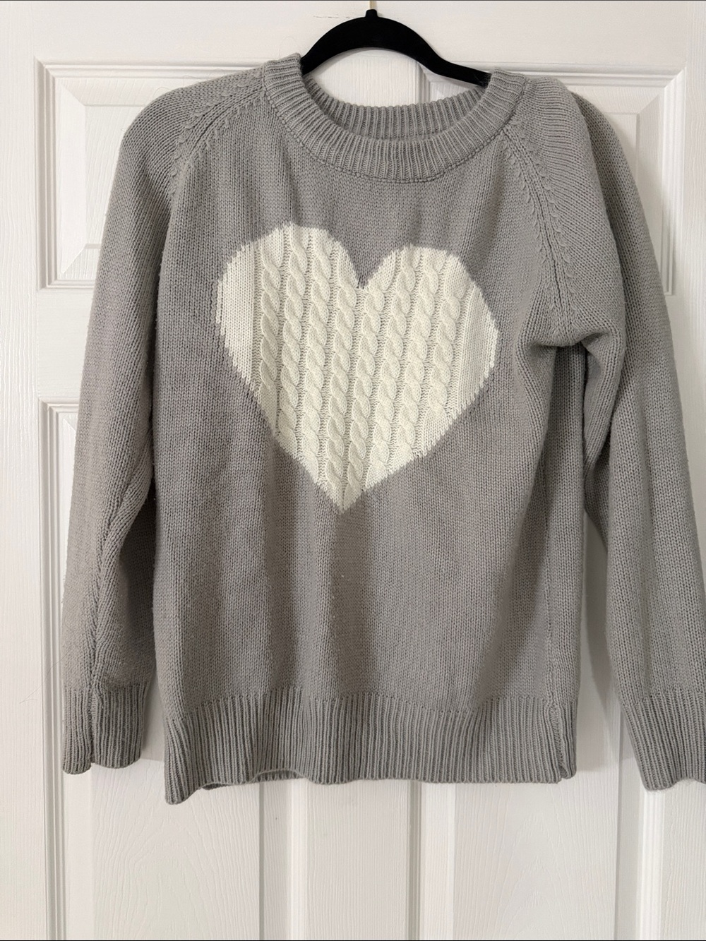 SHEIN Gray Crewneck Sweater with Cream Cable-Heart